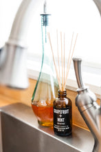 Load image into Gallery viewer, GRAPEFRUIT + MINT REED DIFFUSER
